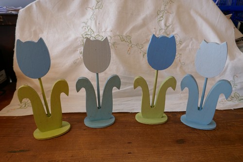 Array wooden flowers to - wooden,