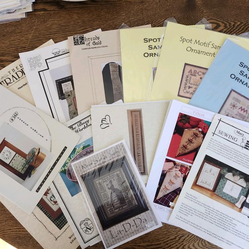 Lot assorted samplers - lot, &