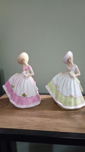 Vintage dancing ladies green - dancing,