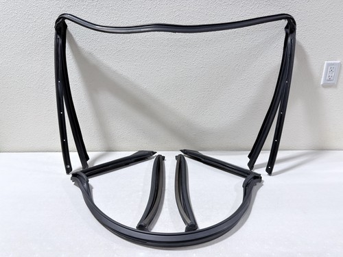 Convertible top seal molding - convertible,