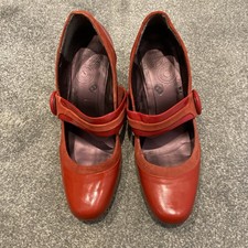 Clarks Cushion Soft Red