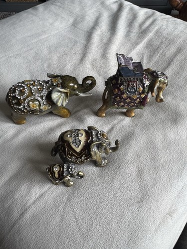 Elephant jewelled trinket - elephant,