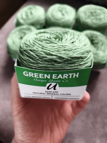 Unique yarns green earth - yarns, co