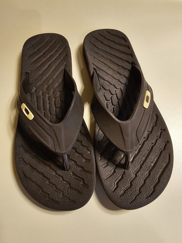 Oakley mens brown sandals flip - oakley,