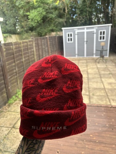 Red supreme nike beanie - supreme,