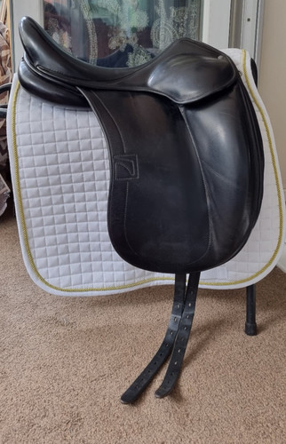 Childeric dac dressage saddle - childeric,
