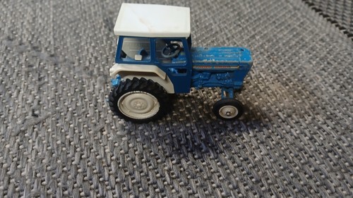 Britains ertl ford 5000 32 - britains,