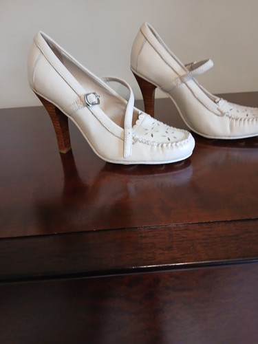 Ivory leather shoes - leather, by