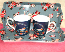 TWO LESSER & PAVEY *KATIE* TRAYS, PAIR BIRD / BUDGIE MUGS, NEW, BLUE, UNUSED