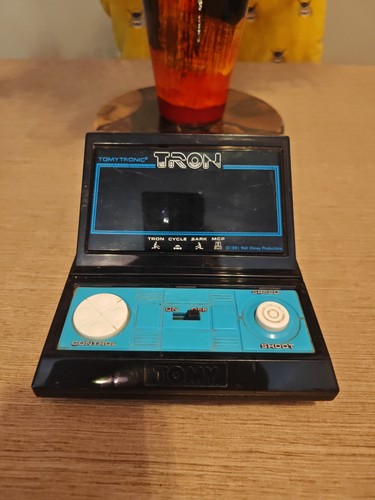 Vintage 1982 rare tomy tron - 1982,