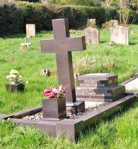 Photo 6x4 the grave - 6x4,