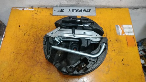 Audi wheel jack tool kit - audi, 8l