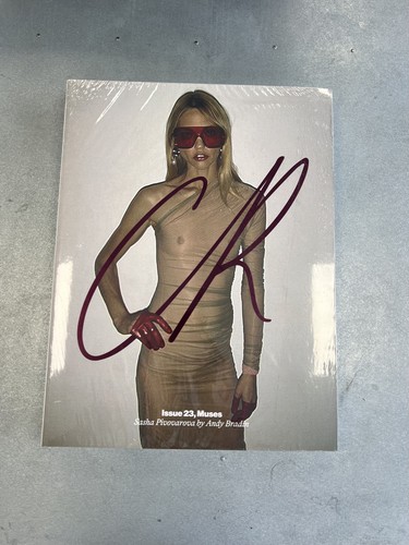 Fashion book issue 23 - fashion,