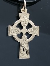 9ct Yellow Gold Celtic Cross