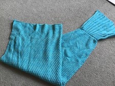 Turquoise mermaid tail blanket New Look