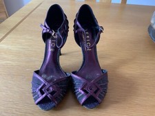 office of london shoes with