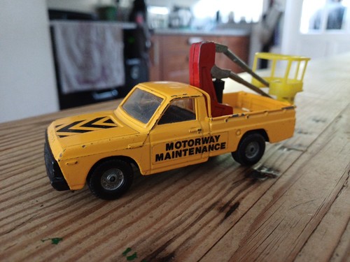 Corgi mazda b1600 pickup truck - corgi,