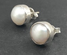 mabe pearl stud earrings solid Sterling Silver 9mm real pearls Round. Off white.