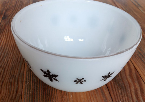 Vintage pyrex gaiety snowflake - vintage,