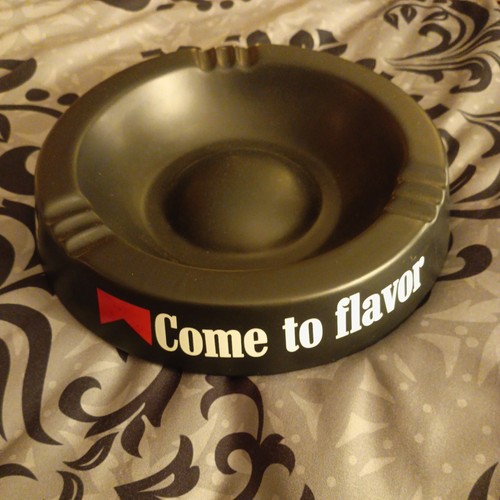Ceramic ashtray limited - ceramic,