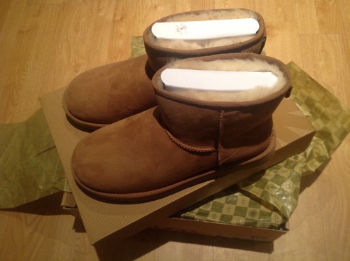 Bnwb ugg australia classic - ugg,