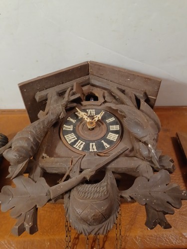 Vintage hunter cuckoo clock - cuckoo,