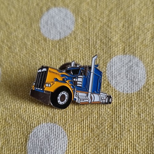 Kenworth w900b motoring - kenworth,