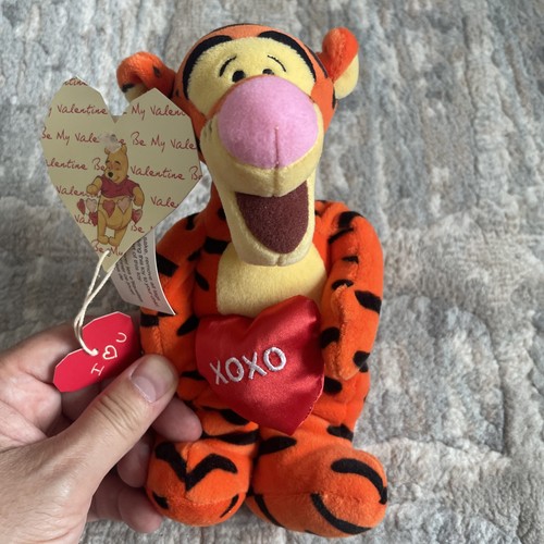 Tigger hearts tail valentines - tigger,