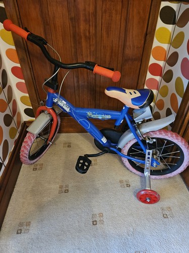 Childs spiderman bicycle with - spiderman,