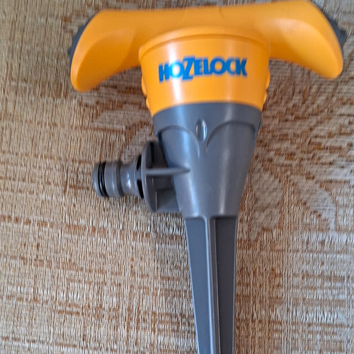 Hozelock spray sprinkler - spray, spike