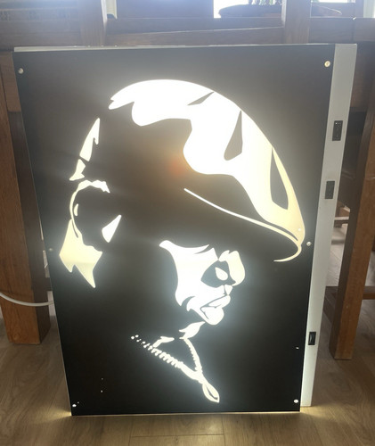 Illuminated wall light box - wall,