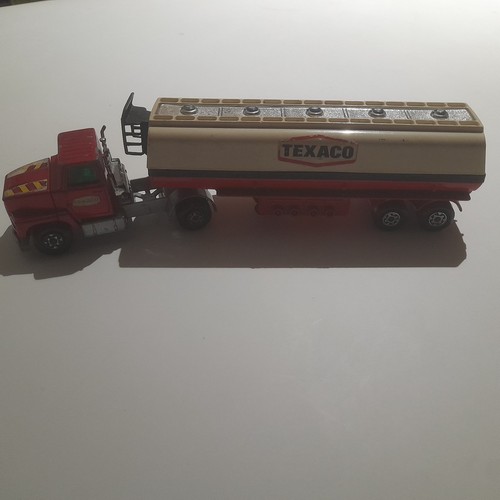 Matchbox articulated tanker - articulated,