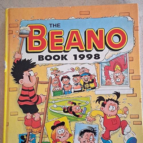 Comics the beano book - dc,