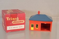Triang r66 station platform - triang,