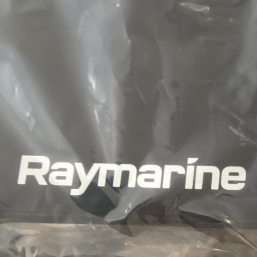 Raymarine axiom - axiom, 12+