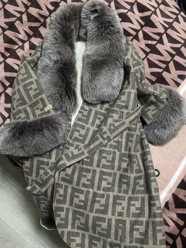 Ladys real fox fur coat - coat, in