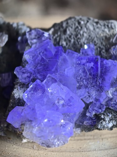 Natural fluorescent fluorite - natural,