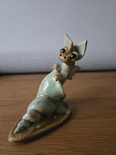 Yare vintage pottery dragon - vintage,