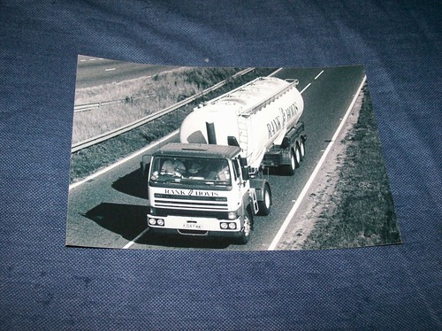 Truck photo bulk powder - bulk,