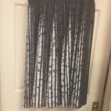 John Rocha Sun Ray Fully Lined Pleated Skirt In Black /Print  Size 16 £10.00