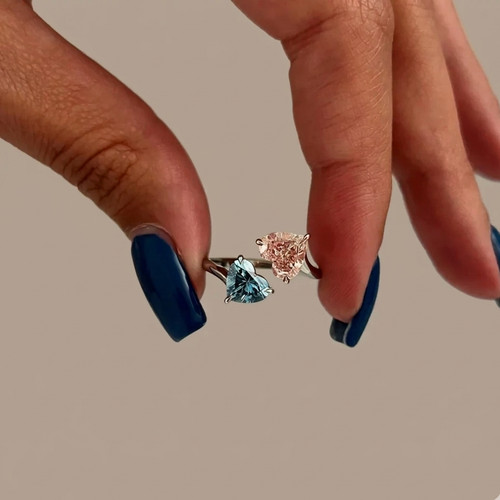 Heart cut vivid blue - blue, diamond