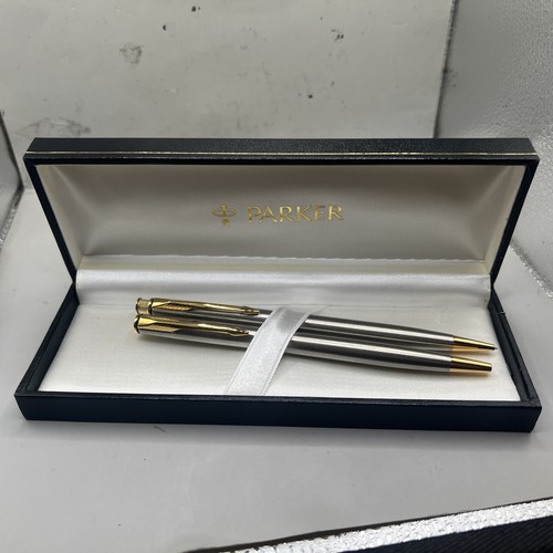 Vintage parker insignia - vintage,