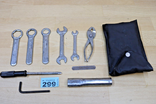 Honda cbr 600 f4 - honda, tool