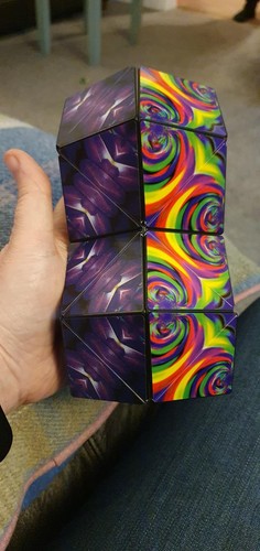 Shape shifting magnetic - shape-shifting, puzzle
