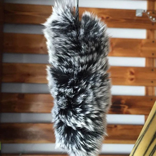 New bow string - rabbit, fur