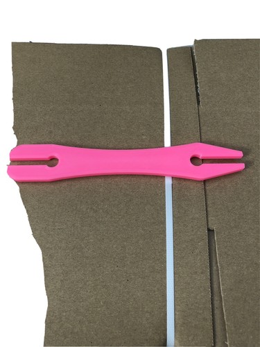Pom shuttle - bobbin, for