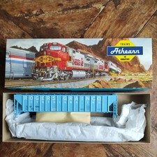 HO Athearn 54' Rogers Grain