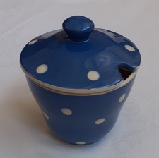Vintage Sandygate Pottery blue polka dot preserve pot and lid, 10.5cm tall.