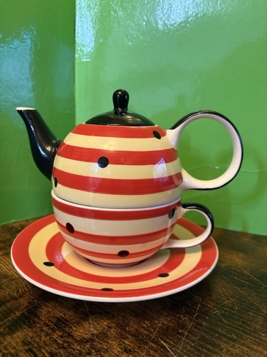 Whittard chelsea cup and - of,