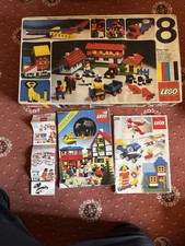 Vintage Lego basic set 8 with 2 Lego idea booklets